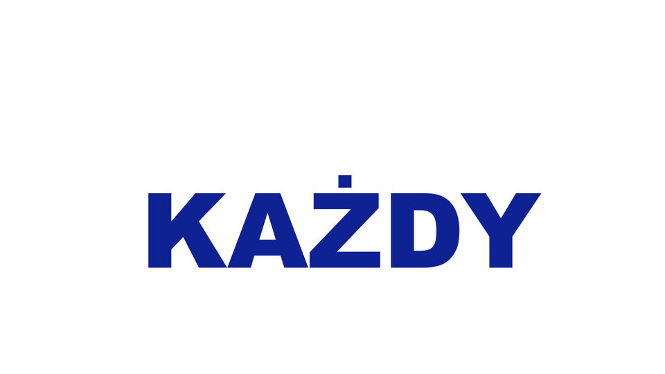 każdy