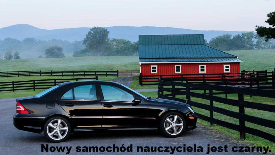 Nowy samochód nauczyciela jest czarny.